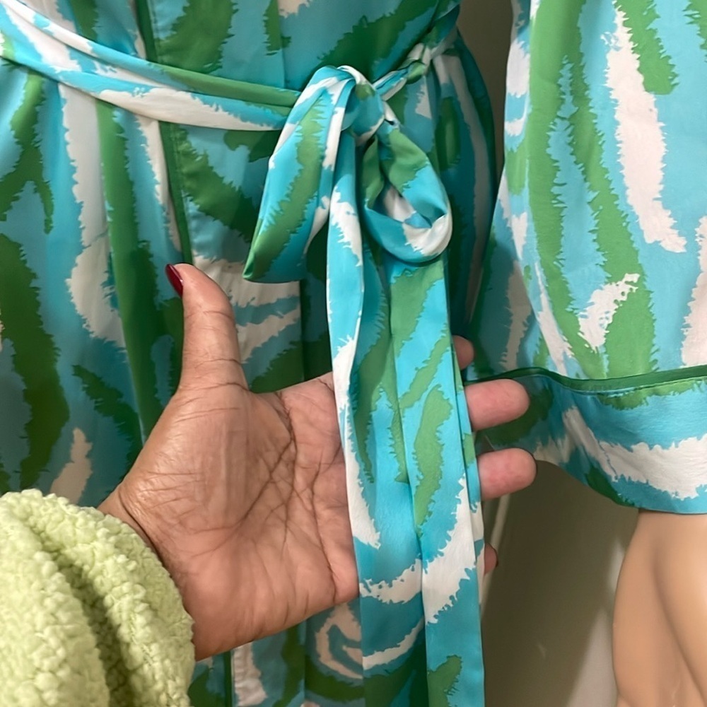 DVF target Diane Von Furstenberg Long satin disco zebra green Robe S - Picture 4 of 13